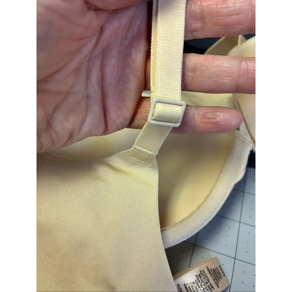 SKIMS NWT Push Up Plunge Bra in Sand Size 32DD - Picture 4 of 8